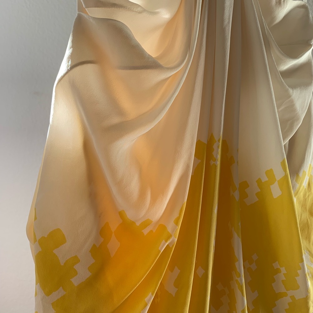 Dress - Picture 4 of 8